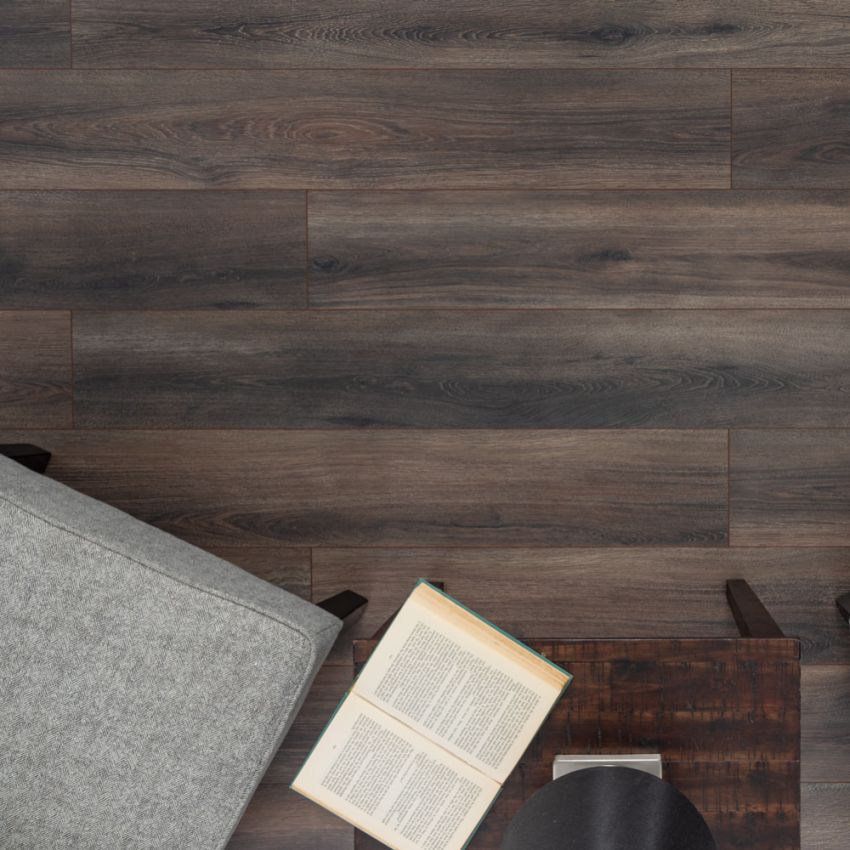 Swiss Liberty Rio Oak D4748NM – Premium 8mm AC5 Laminate Flooring