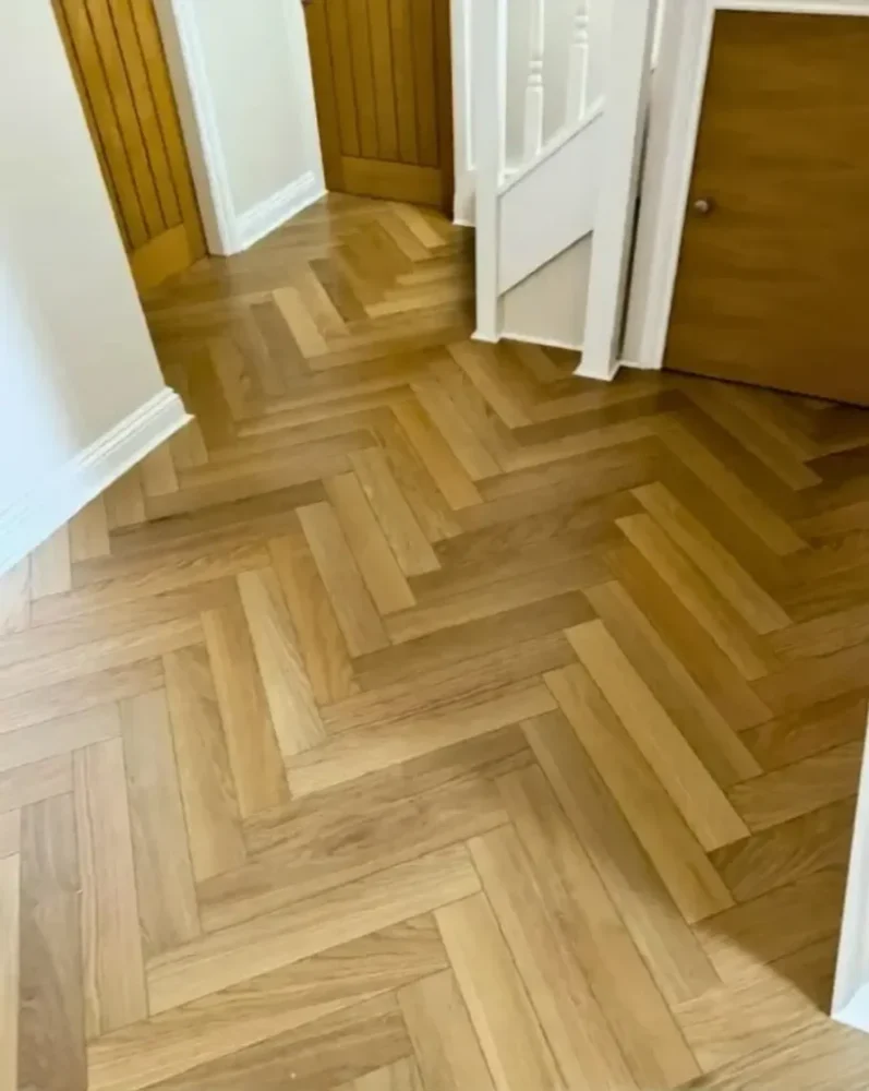Natural Oak Brushed & Oiled Herringbone
