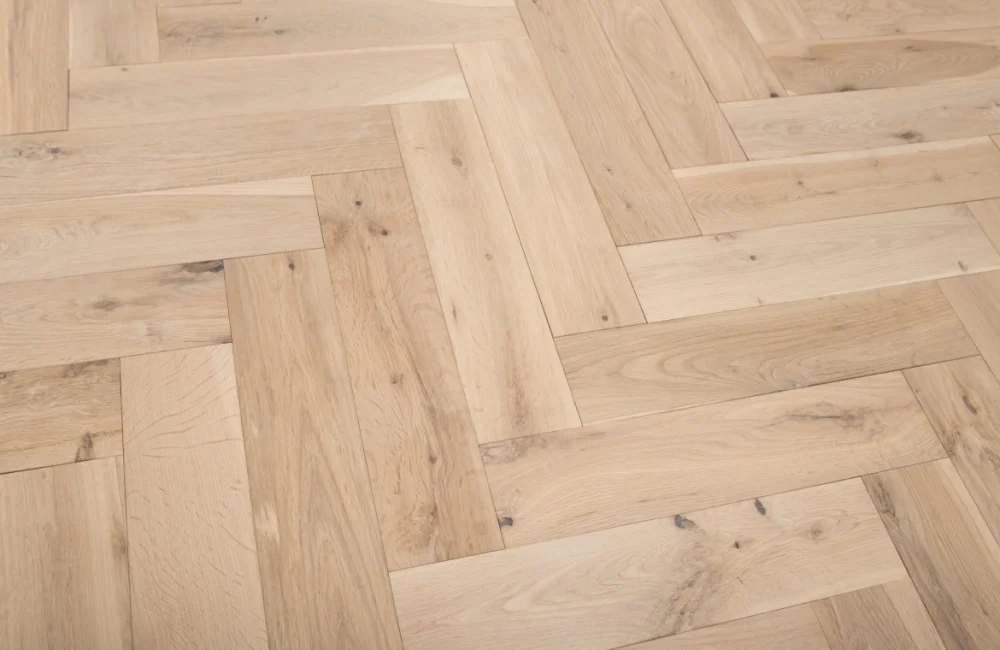 Thorpe Pasture Grand Solid Oak Herringbone - Image 3