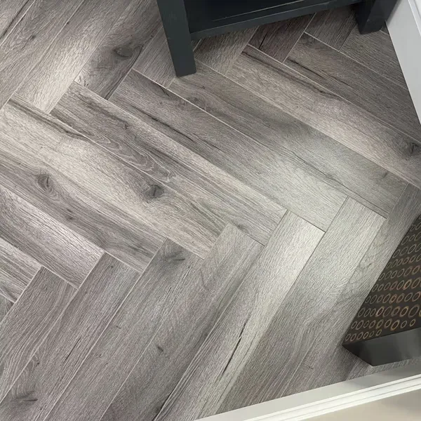 embrace-century-oak-herringbone-parquet-flooring-detail
