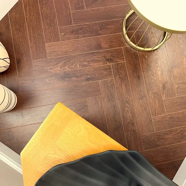embrace-walnut-herringbone-parquet-flooring-texture