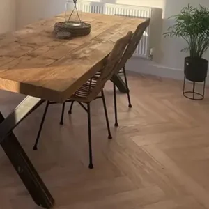 prestige-faded-oak-herringbone-parquet-flooring-texture